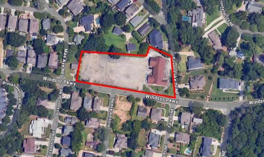 1424 Windsor Pky NE, Brookhaven, GA for sale - Primary Photo - Image 1 of 2