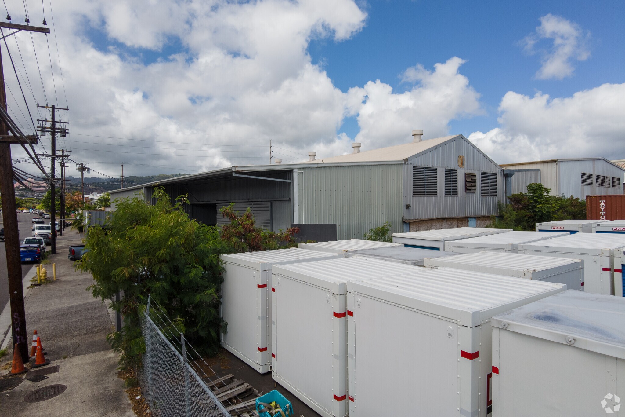 841861 Mapunapuna St, Honolulu, HI 96819 851 Mapunapuna Street