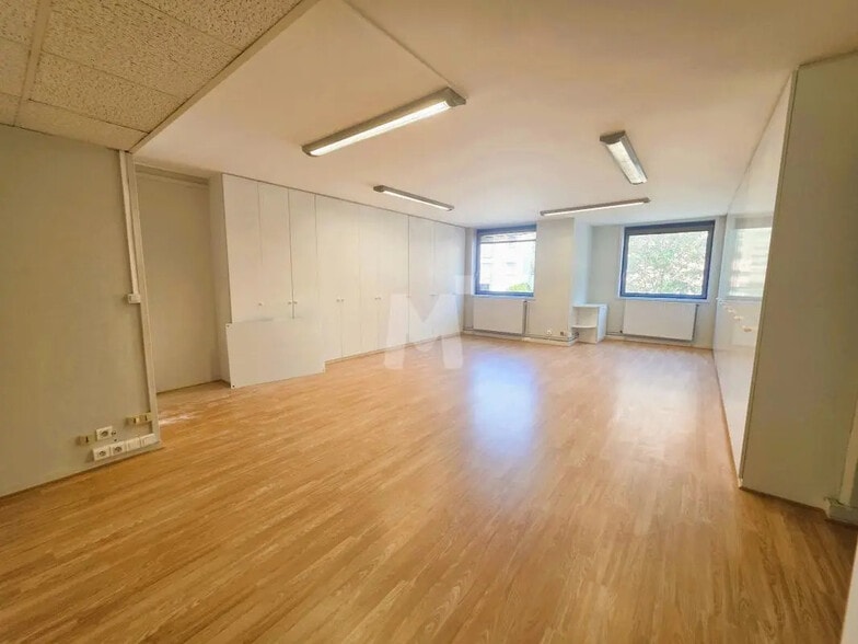 Office in Évry-Courcouronnes for lease - Interior Photo - Image 2 of 7
