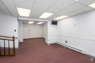 332-334 High St, Burlington, NJ for lease Interior Photo- Image 2 of 5