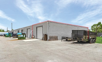 1194 Hemingway Dr, Fort Myers, FL for lease Building Photo- Image 2 of 9