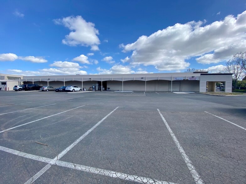 35201-35233 Newark Blvd, Newark, CA for lease - Building Photo - Image 2 of 10