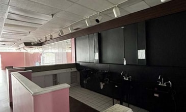 5927-6013 E Virginia Beach Blvd, Norfolk, VA for lease Interior Photo- Image 2 of 4