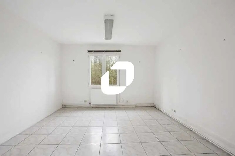 Office in Limours for sale - Interior Photo - Image 3 of 15