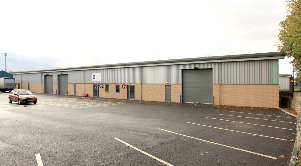 Daten Ave, Warrington for lease - Primary Photo - Image 1 of 2