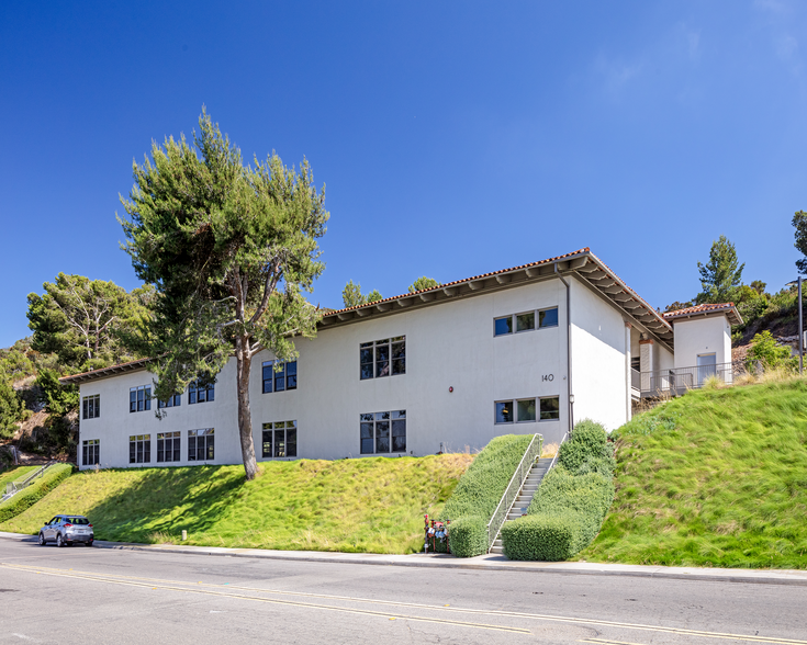 140 Marine View Ave, Solana Beach, CA for sale - Primary Photo - Image 1 of 14