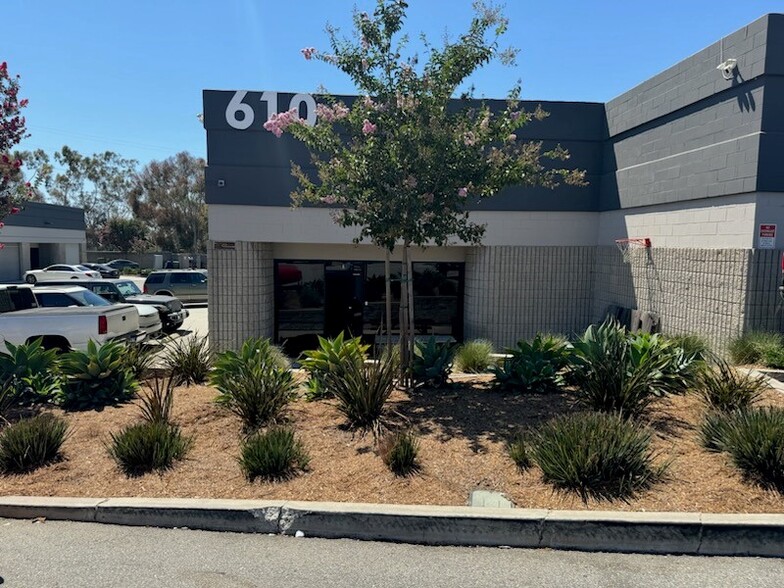 610 W El Segundo Blvd, Los Angeles, CA for lease - Building Photo - Image 1 of 2