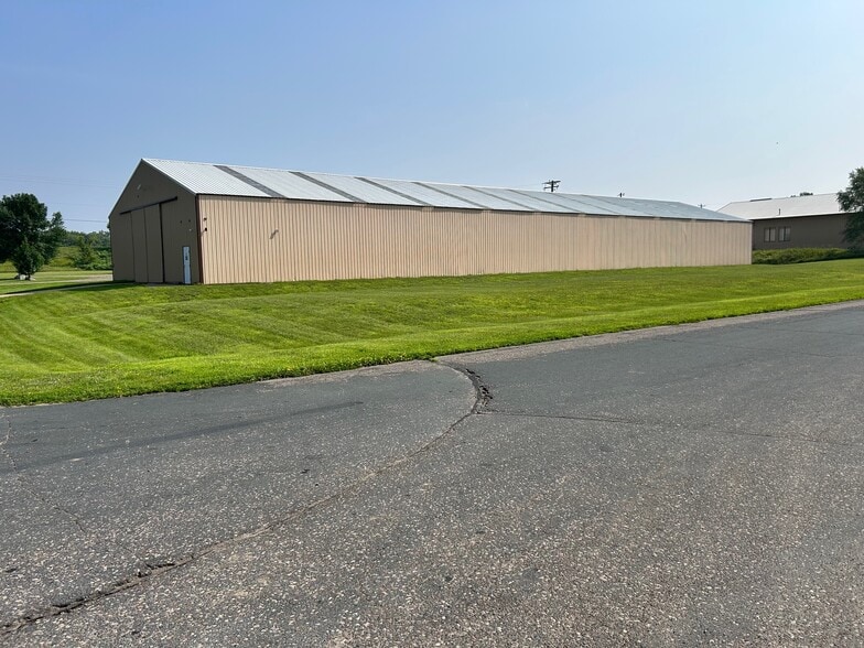 11070 Lamont Ave NE, Hanover, MN for sale - Building Photo - Image 2 of 6