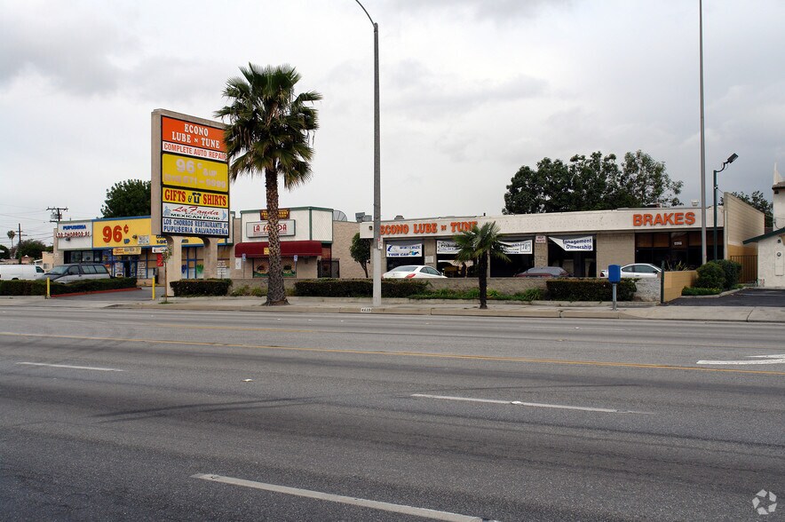 46394697 W Century Blvd, Inglewood, CA, 90304 Retail Space For Lease