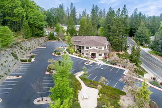 380 Sierra College Dr, Grass Valley, CA for lease Building Photo- Image 2 of 31