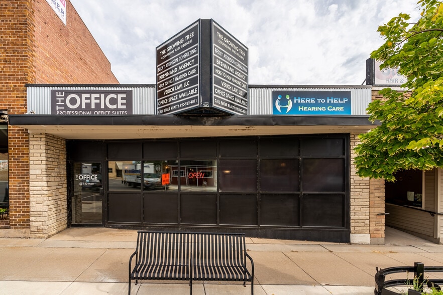 140 W Main St, Winneconne, WI for lease - Building Photo - Image 3 of 12