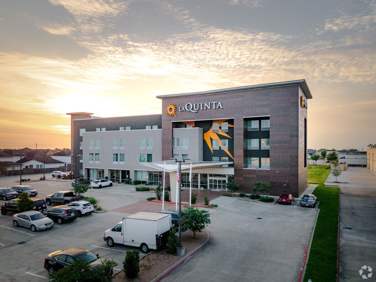 27130 Highway 290, Cypress, TX 77433