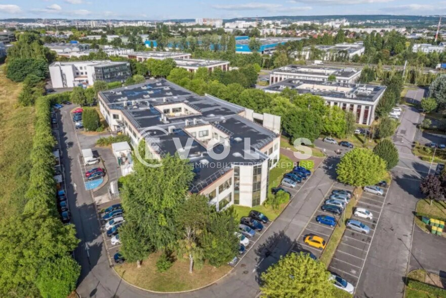 Flex in Antony for lease - Aerial - Image 1 of 8