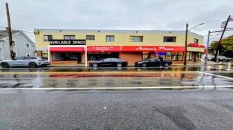 881-889 Main St, Winchester MA - Storefront Property