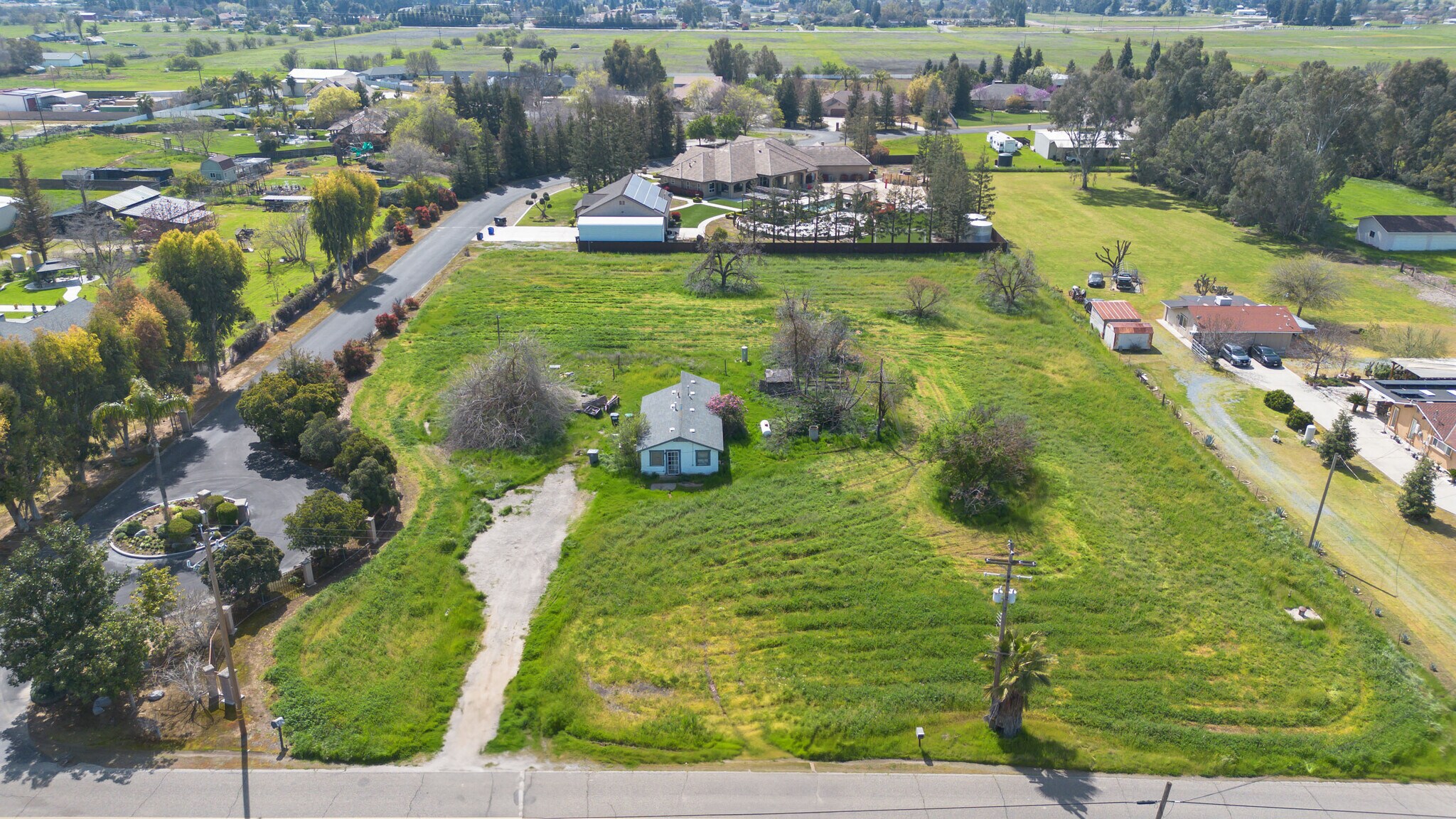 8045 Alluvial ave, Clovis, CA for sale Primary Photo- Image 1 of 13