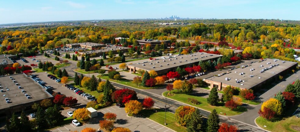 2060 Centre Pointe Blvd, Mendota Heights, MN for sale - Building Photo - Image 1 of 1