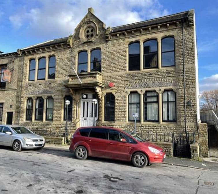 42 Bradford Rd, Brighouse for sale Building Photo- Image 1 of 1