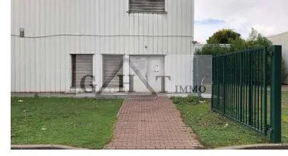 Industrial in Monchy-le-Preux for lease - Building Photo - Image 2 of 5
