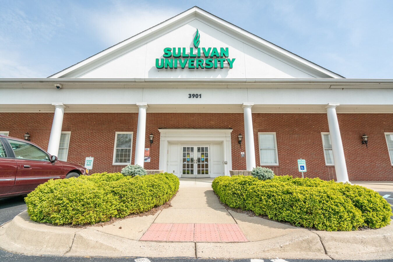 3901 Atkinson Square Dr, Watterson Park, KY 40218