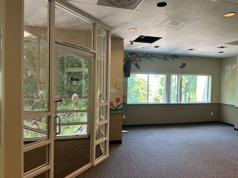 6740-6744 Greenleaf Ave, Whittier, CA for lease - Interior Photo - Image 3 of 13