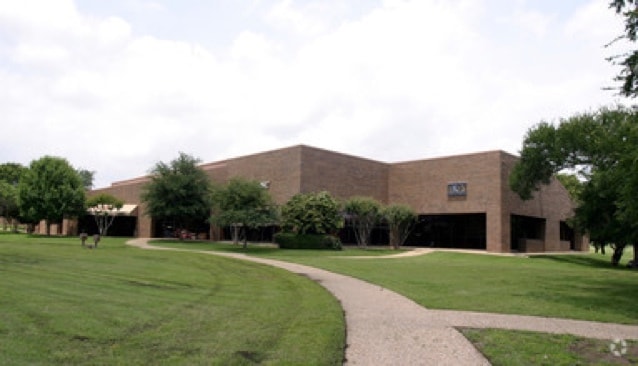 801 Greenview Dr, Grand Prairie, TX for lease Primary Photo- Image 1 of 2