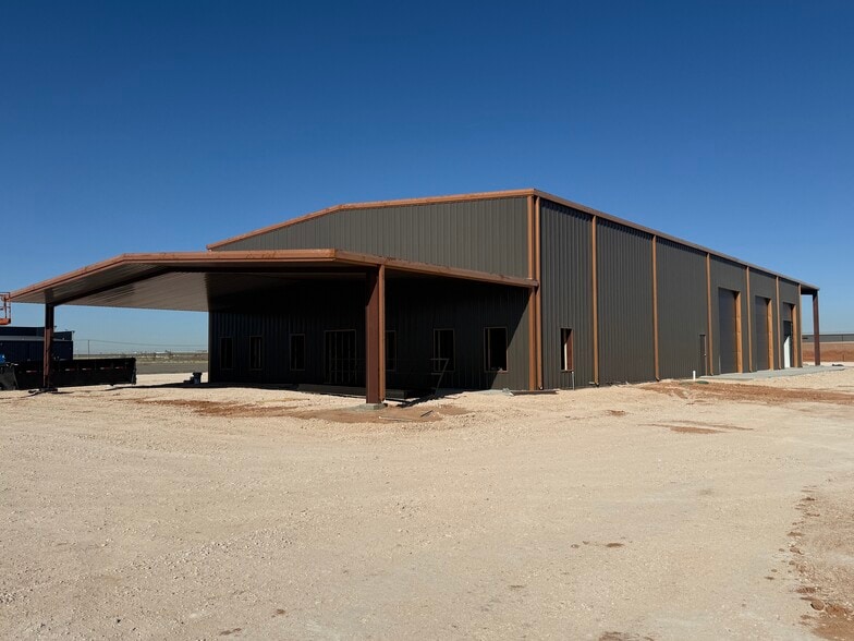 5116 County Road 131, Midland, TX for lease - Building Photo - Image 1 of 21