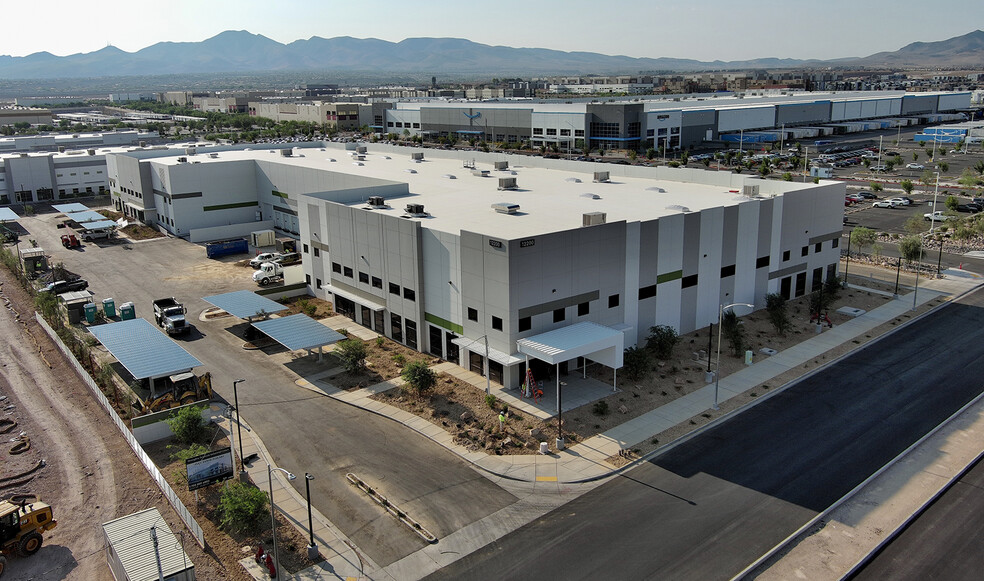 Bermuda Rd, Henderson, NV for lease - Building Photo - Image 2 of 4