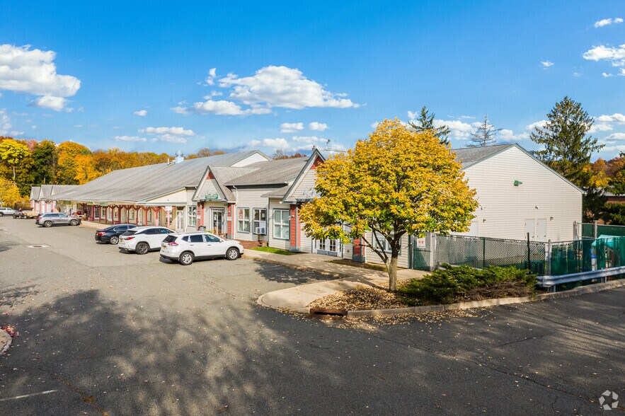 70-72 E Main St, Sussex, NJ for lease - Building Photo - Image 1 of 6