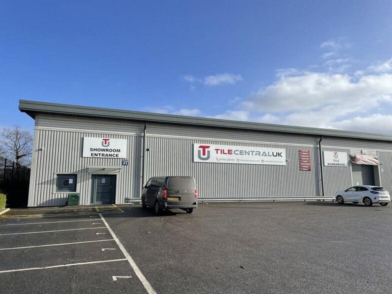 Unit F1-F3 Stanley Mattews Way, Stoke On Trent for lease - Building Photo - Image 3 of 11