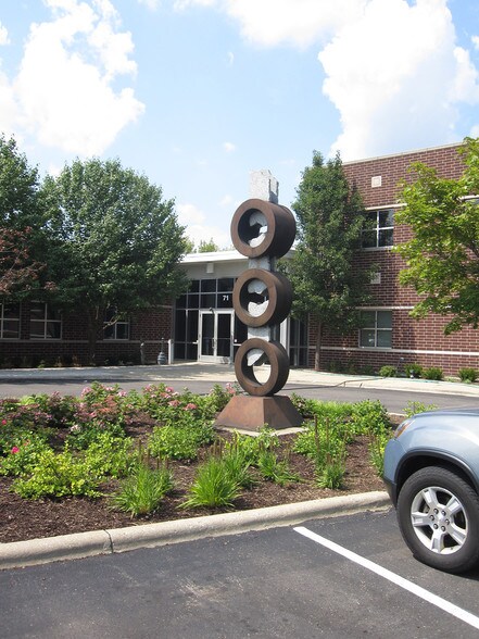 71 Waukegan Rd, Lake Bluff, IL for sale - Primary Photo - Image 1 of 1