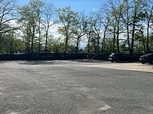 282 Railroad Ave, Sayville, NY for lease - Building Photo - Image 2 of 3