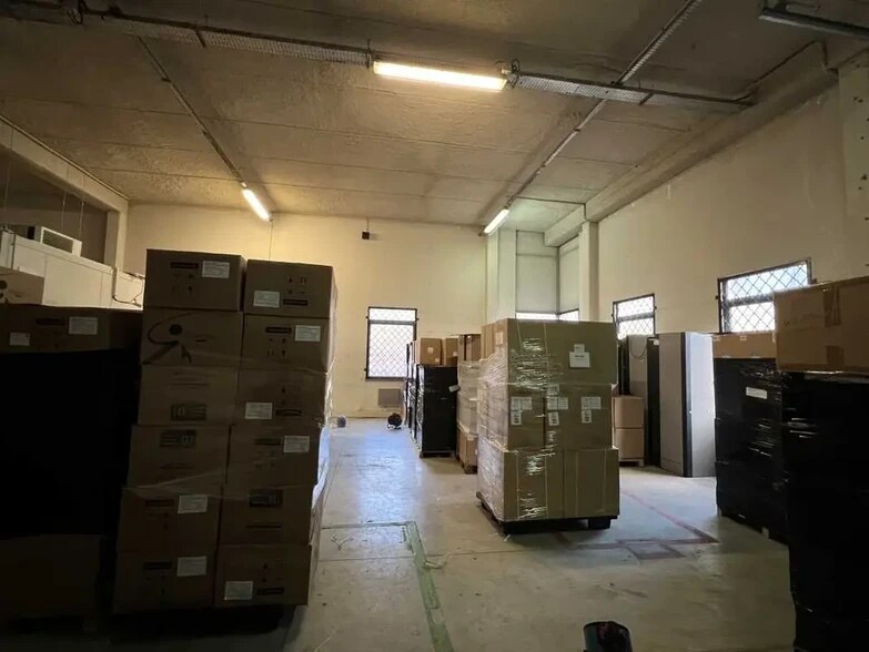 Flex in Chilly-Mazarin for sale - Interior Photo - Image 3 of 7