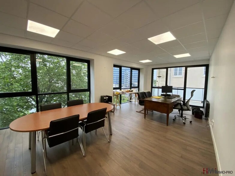 Office in Le Havre for lease - Interior Photo - Image 1 of 4