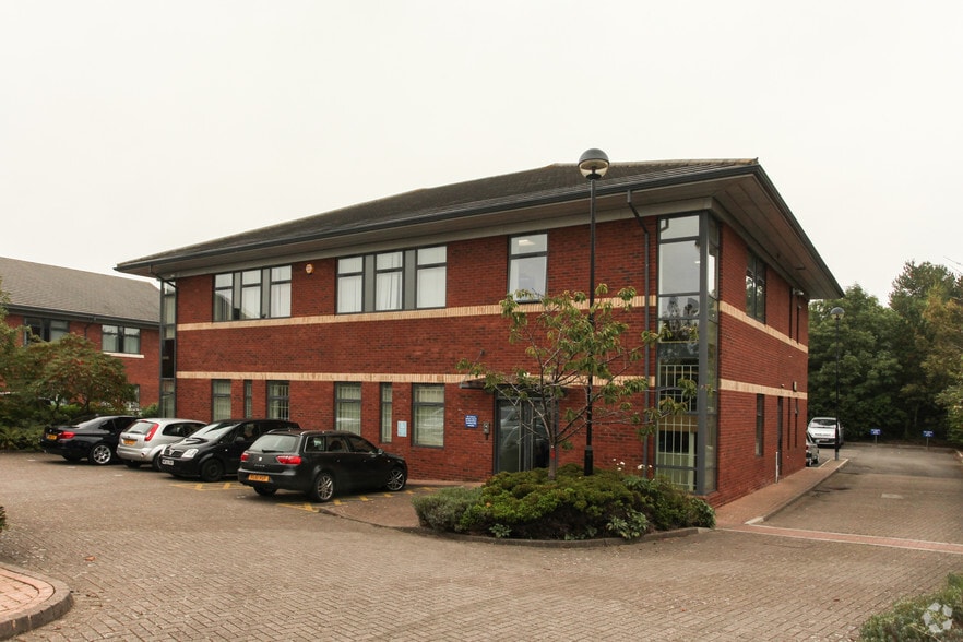 530 The Crescent, Bristol for sale - Primary Photo - Image 1 of 1