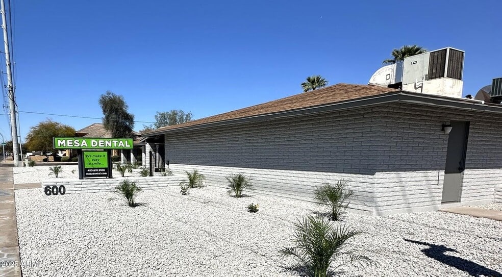 600 E University Dr, Mesa, AZ for lease - Building Photo - Image 2 of 44