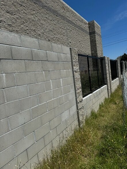 9404 San Diego St, Spring Valley, CA for sale - Building Photo - Image 2 of 4