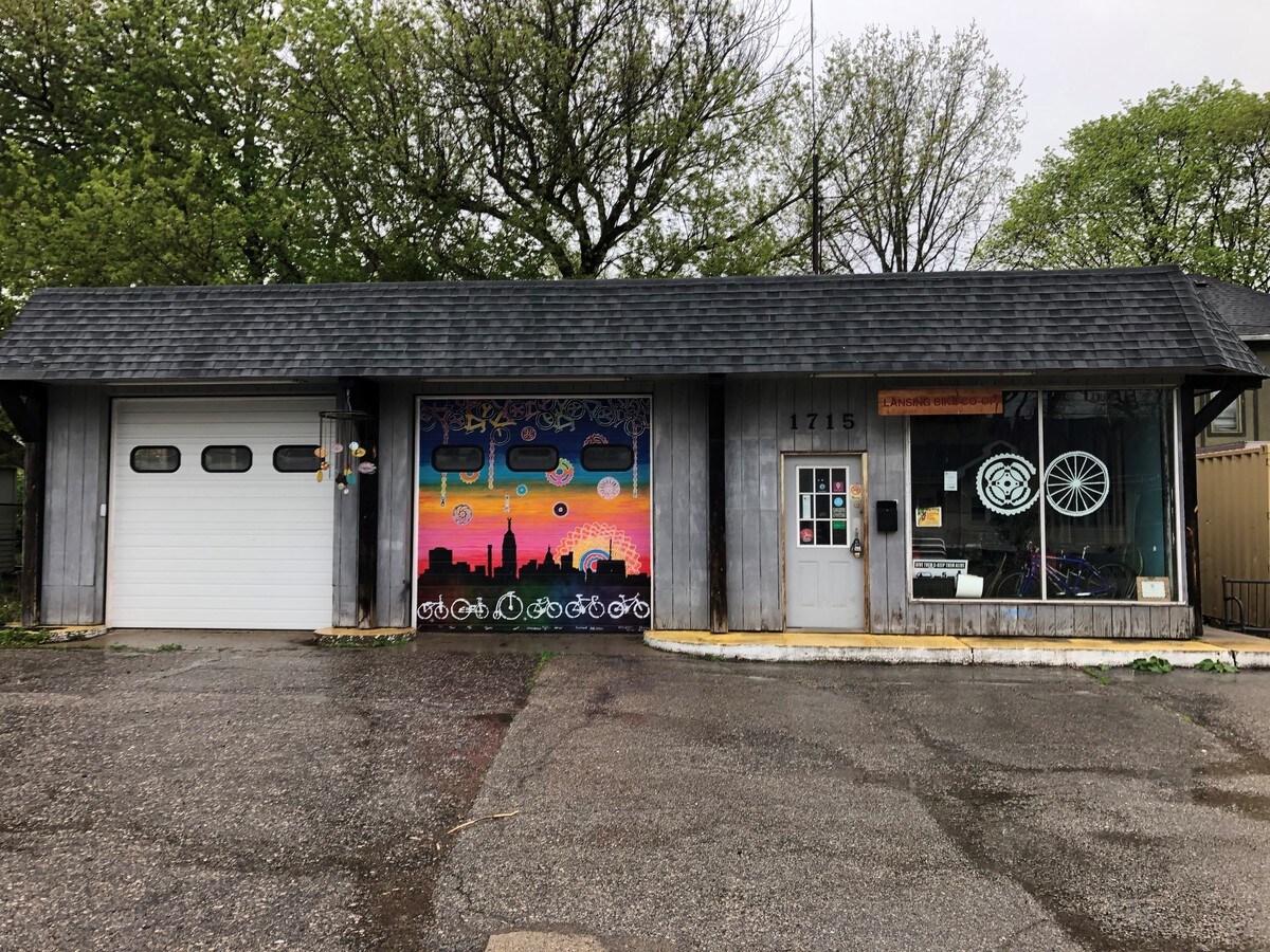 1715 E Kalamazoo St, Lansing, MI 48912