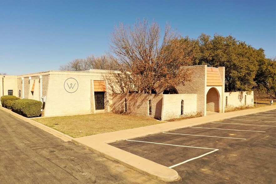 500 N Broadway St, Coahoma, TX for sale - Primary Photo - Image 1 of 1