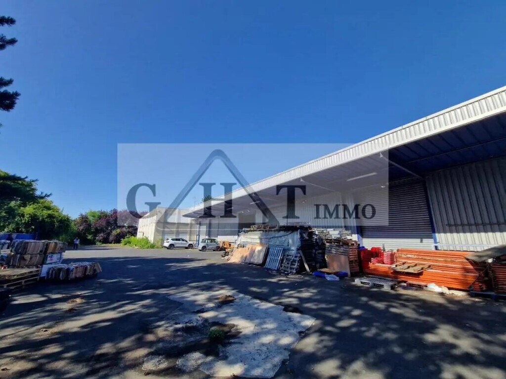 Location Entrepôt 640 m² à 4 385 m² - Photo 1