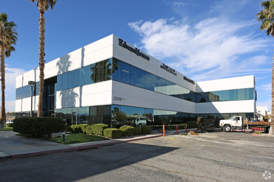 12550 Hesperia Rd, Victorville, CA 92395