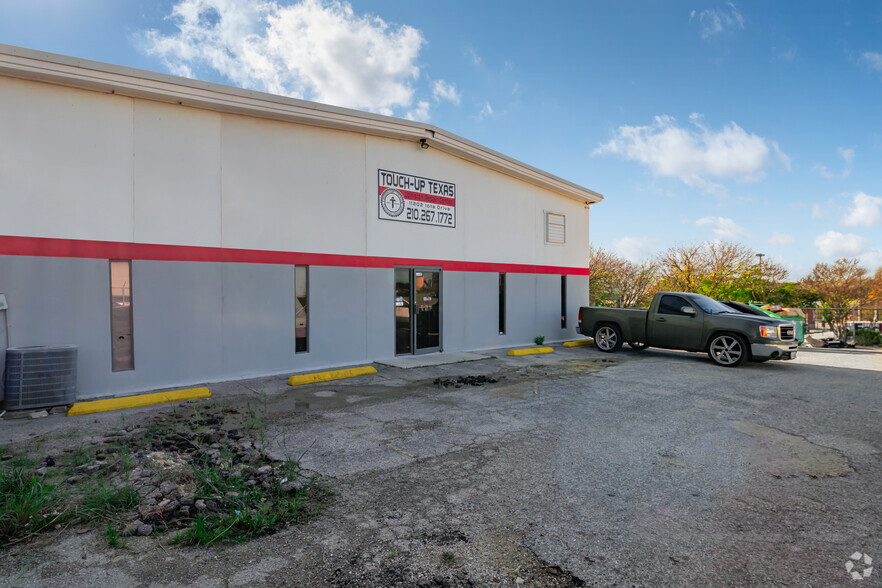 11202 Iota Dr, San Antonio, TX for lease - Building Photo - Image 3 of 5