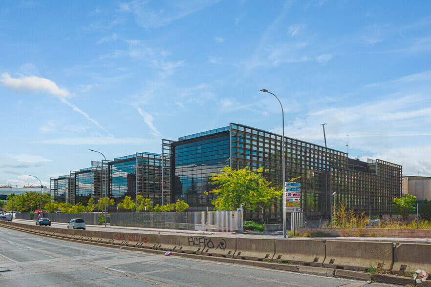 Office in Alcobendas, MAD for lease - Primary Photo - Image 1 of 3