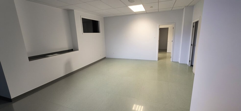 Carrer Mossèn Gelabert, 7, Olot, Gerona for sale - Interior Photo - Image 1 of 27