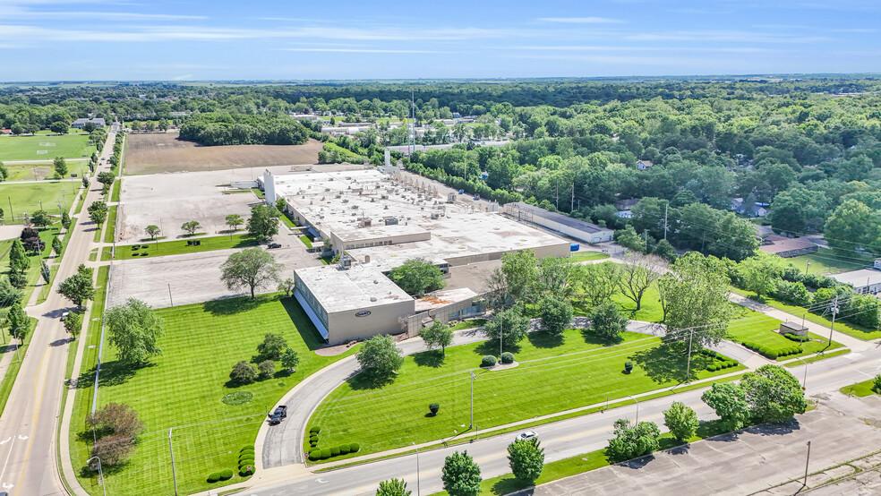 1505 E Main St, Urbana, IL for sale - Building Photo - Image 1 of 7