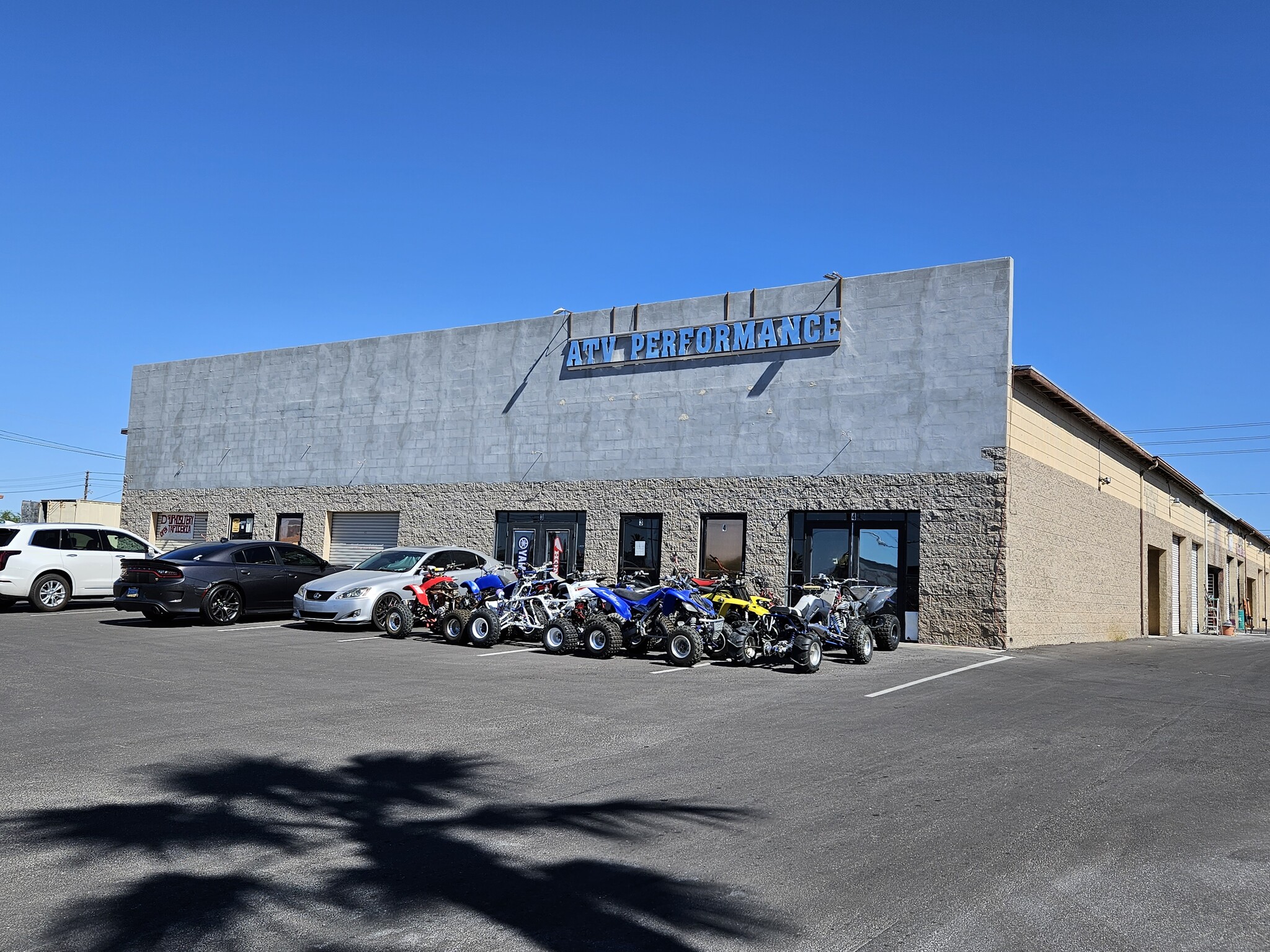 3060 N Nellis Blvd, Las Vegas, NV for lease Building Photo- Image 1 of 13