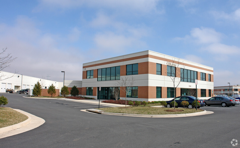 23465 Rock Haven Way, Dulles, VA for lease - Building Photo - Image 2 of 3