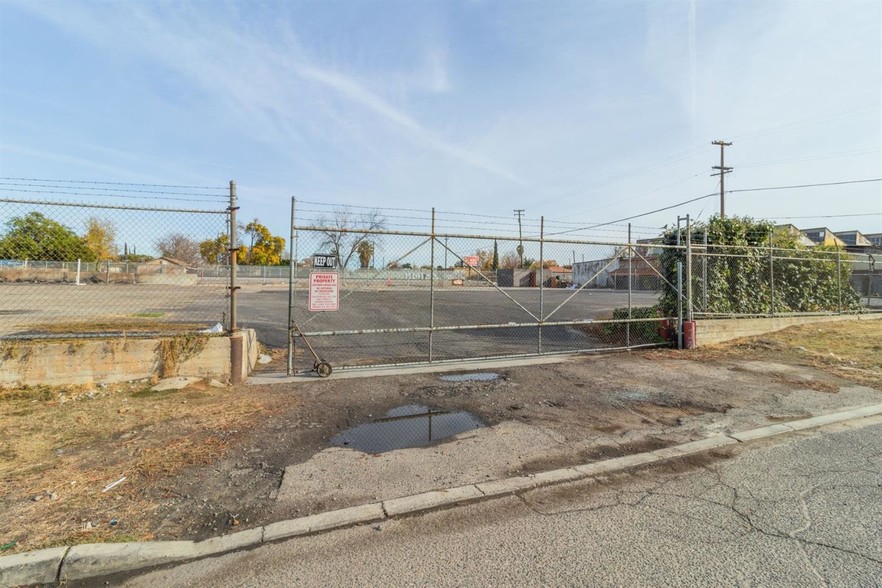 1206 N Effie St, Fresno, CA 93703 | LoopNet