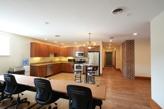 7757 Woodbine Rd, Woodbine, MD for lease Interior Photo- Image 2 of 11