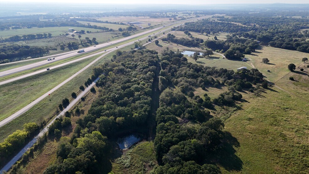 I-35 and Ruppe Rd, Wynnewood, OK for sale - Primary Photo - Image 1 of 7