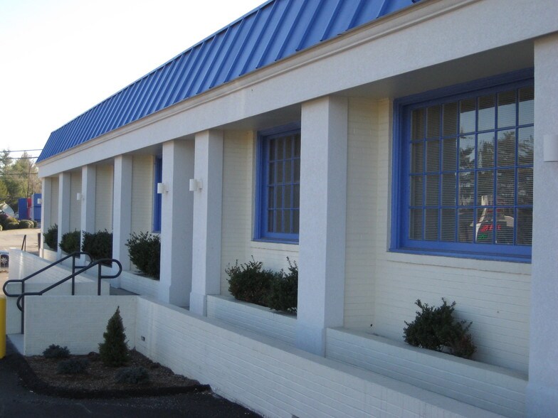 2728 Colonial Ave SW, Roanoke, VA for lease - Building Photo - Image 1 of 6